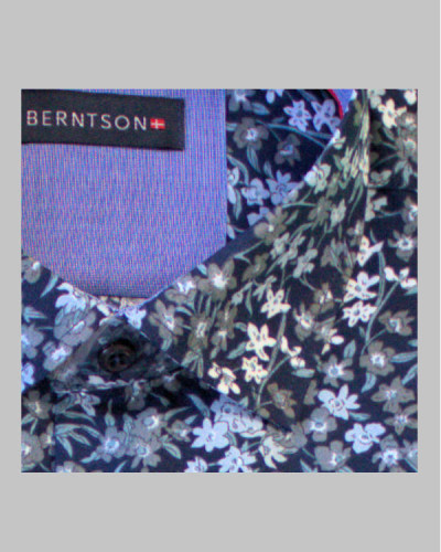 Bernson Kortærmet Skjorte Blomstret Blå, detalje